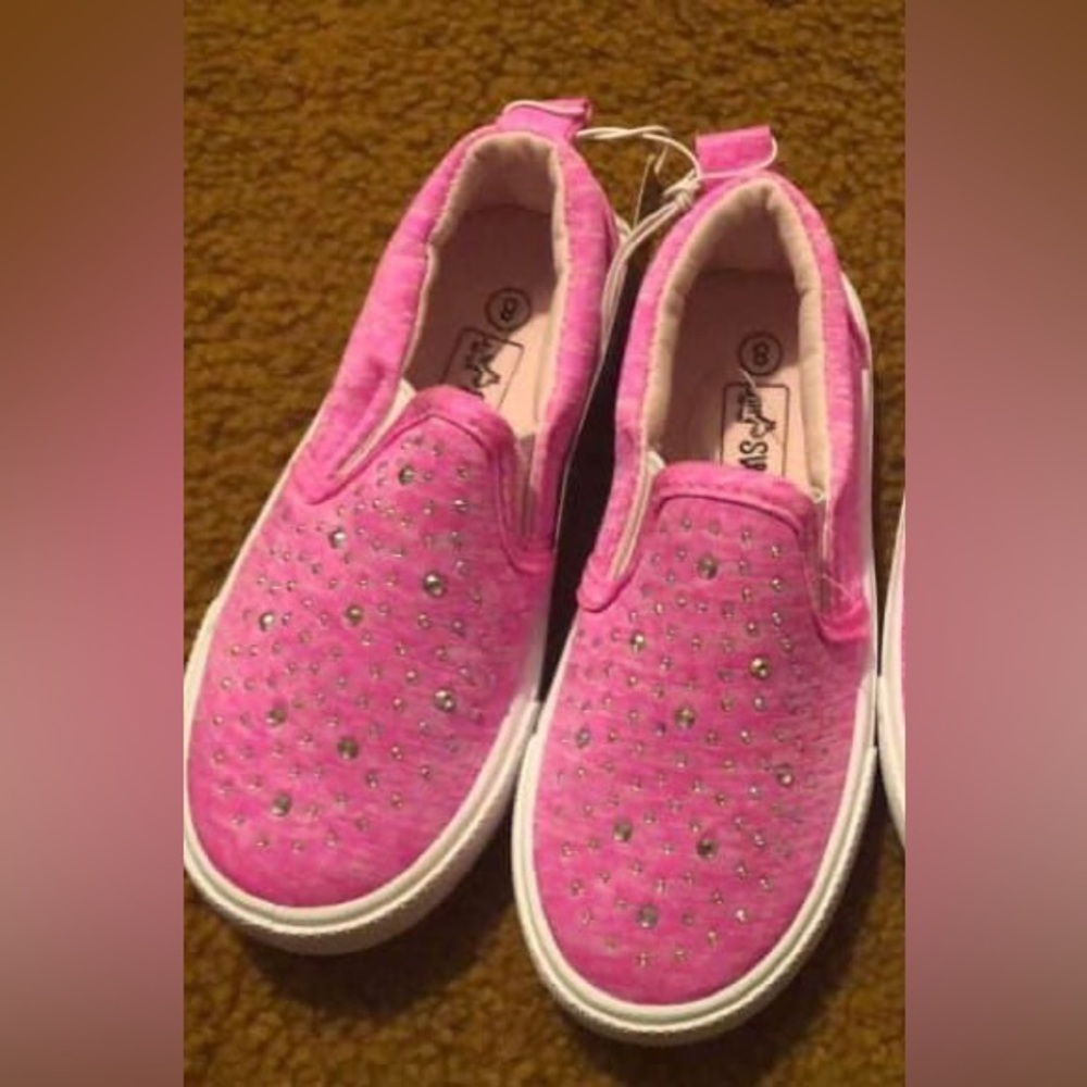 Size 8 pink shoes